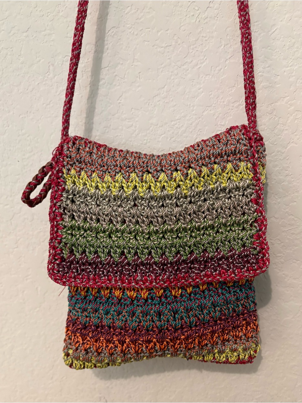 The SAK Gypsy Crochet Striped Bag Crossbody Purse Knit Boho Rainbow Hippie Clean